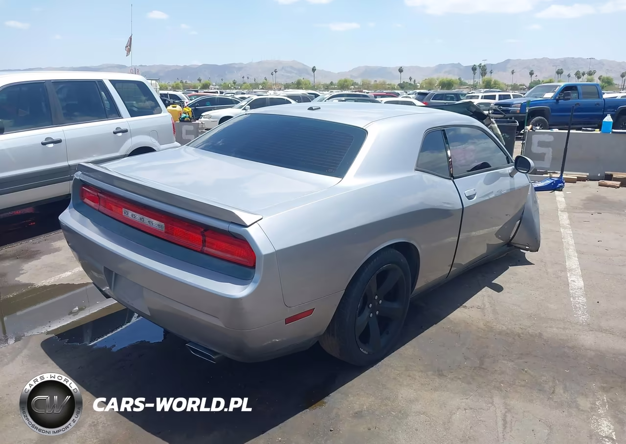 2014 Dodge Challenger Sxt VIN:2C3CDYAG0EH313942 - 4