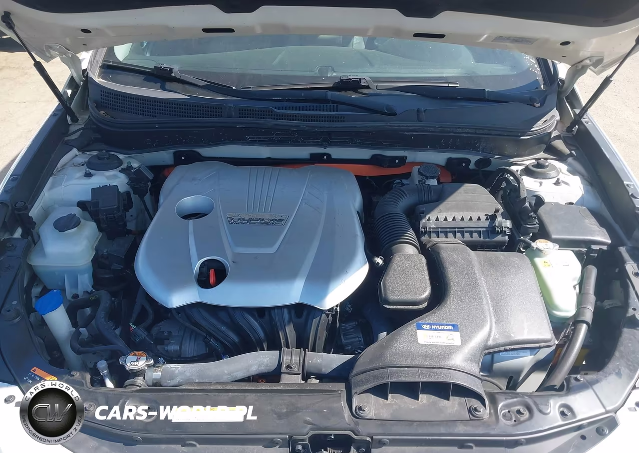2015 Hyundai Sonata Hybrid Limited VIN:KMHEC4A40FA126184 - 10