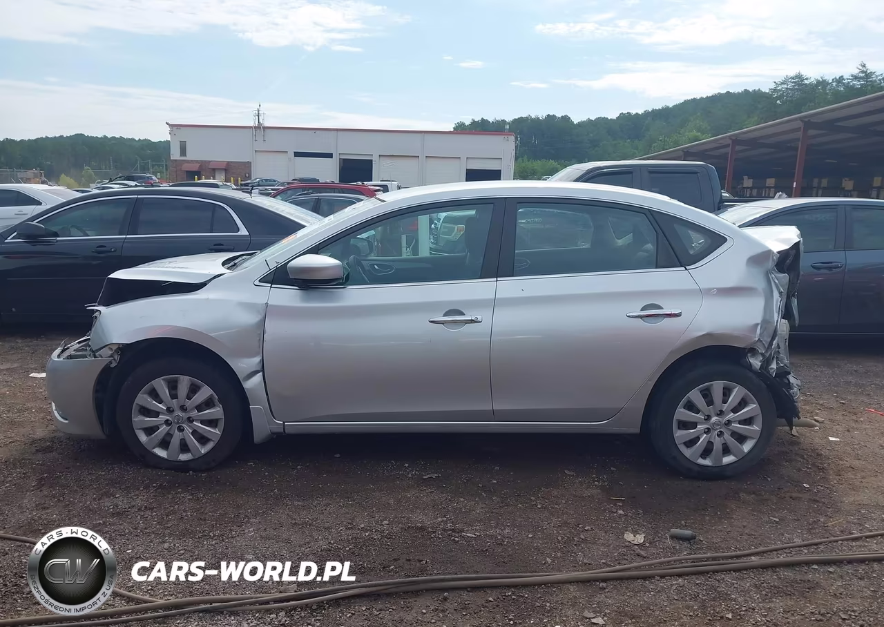 2015 Nissan Sentra S VIN:3N1AB7AP2FY275065 - 15