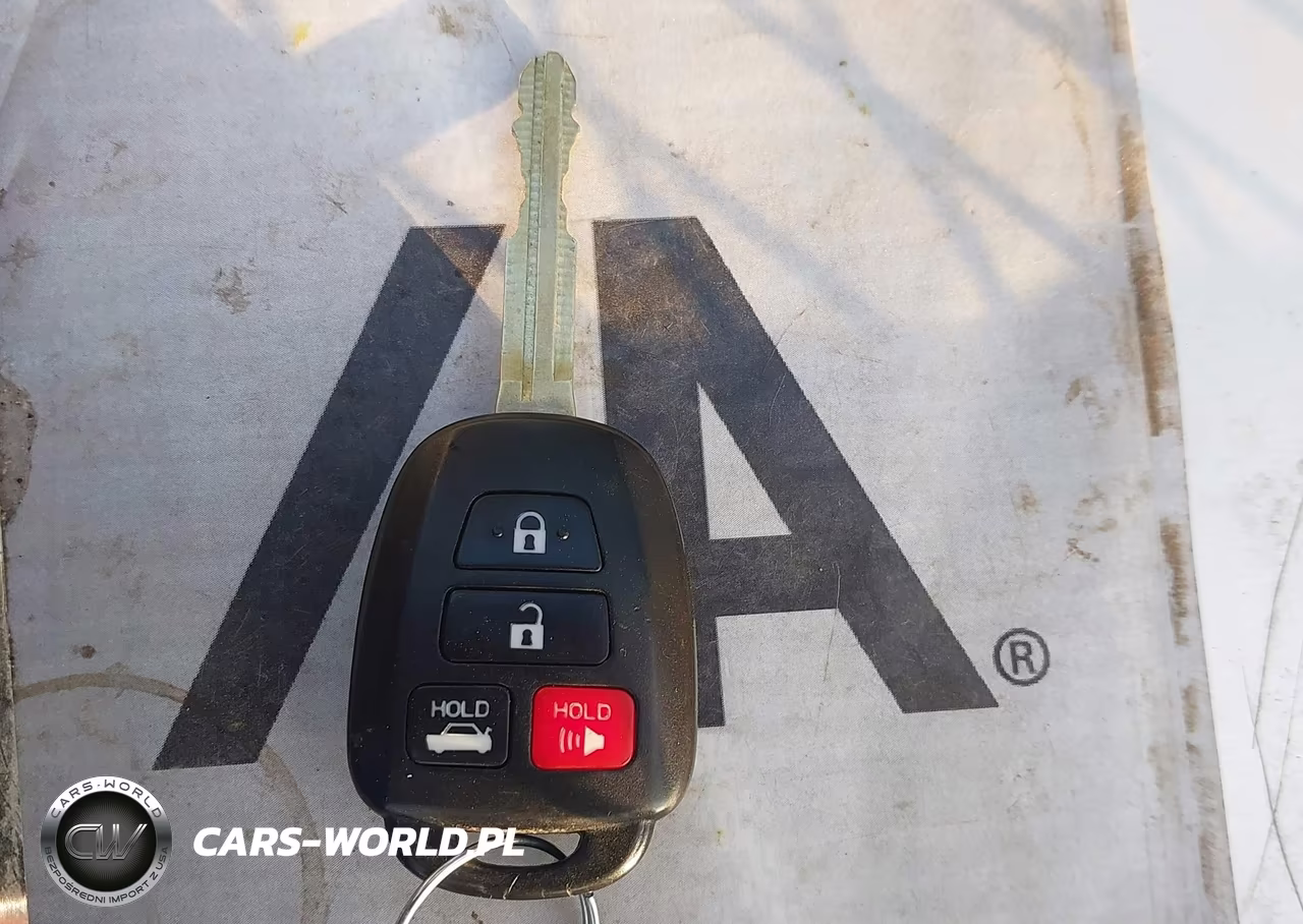 2015 Toyota Corolla S Plus VIN:2T1BURHEXFC307885 - 11