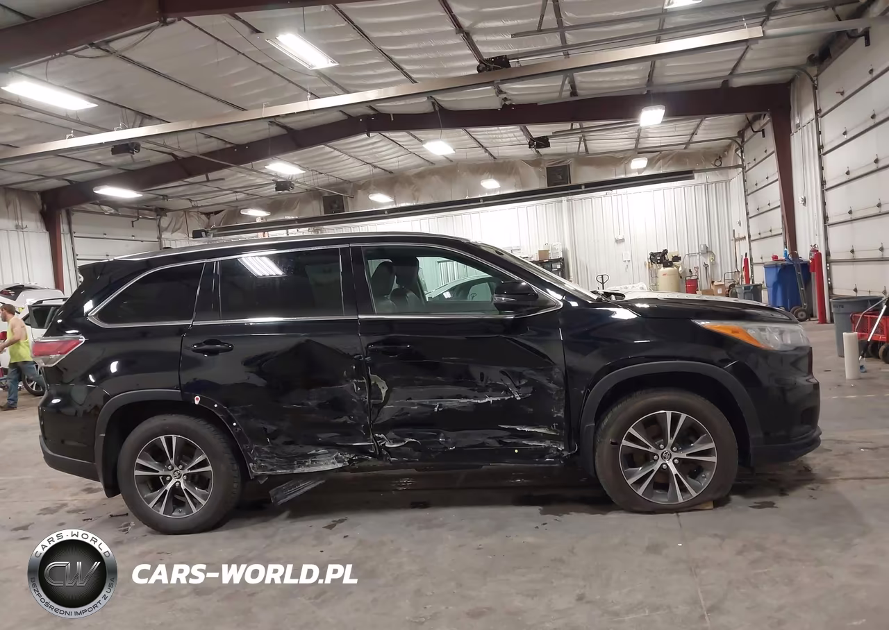 2016 Toyota Highlander Xle V6 VIN:5TDJKRFH8GS231199 - 13
