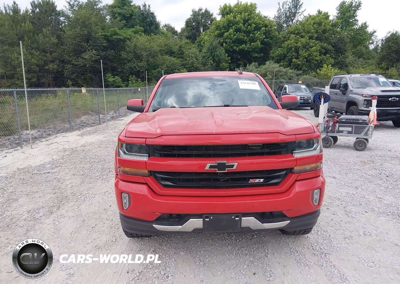 2018 Chevrolet Silverado 1500 2Lt VIN:3GCUKREC8JG229073 - 12