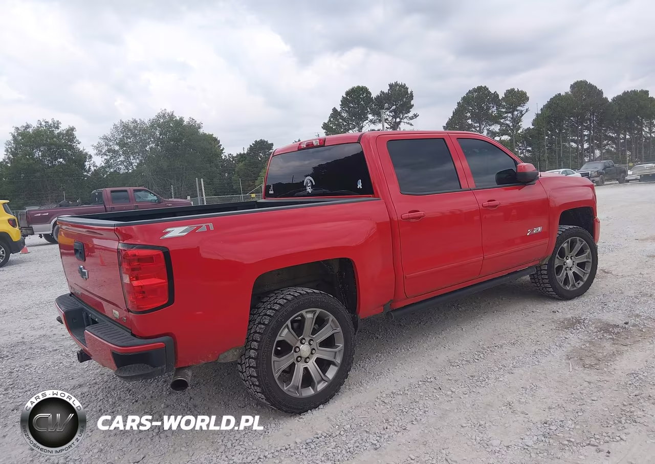 2018 Chevrolet Silverado 1500 2Lt VIN:3GCUKREC8JG229073 - 4