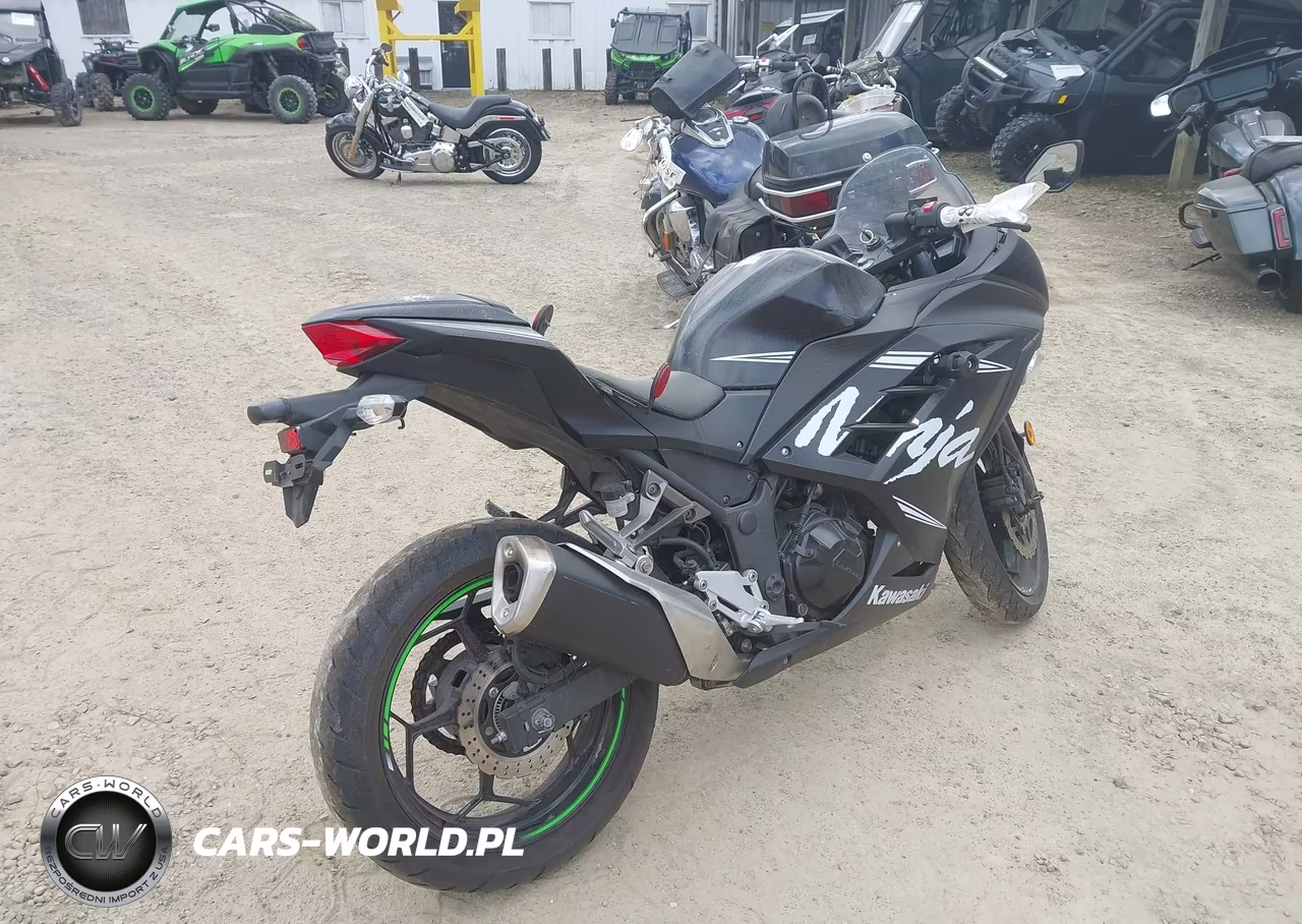 2017 Kawasaki Ex300 B VIN:JKAEX8B13HDA35686 - 4