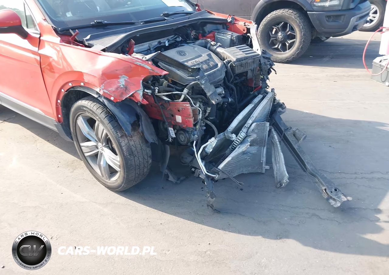 2019 Volkswagen Tiguan 2.0T Sel Premium-2.0T Sel Premium R-Line VIN:3VV4B7AX4KM117369 - 17