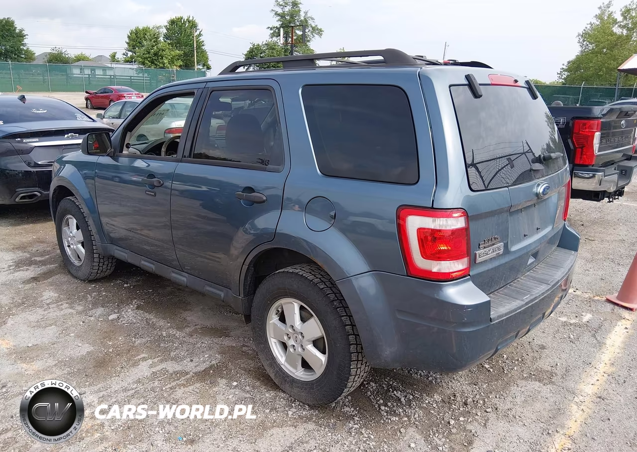 2012 Ford Escape Xlt VIN:1FMCU0D78CKA21532 - 3