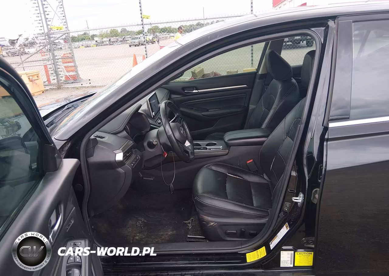 2019 Nissan Altima 2.5 Platinum VIN:1N4BL4FW7KC191572 - 17