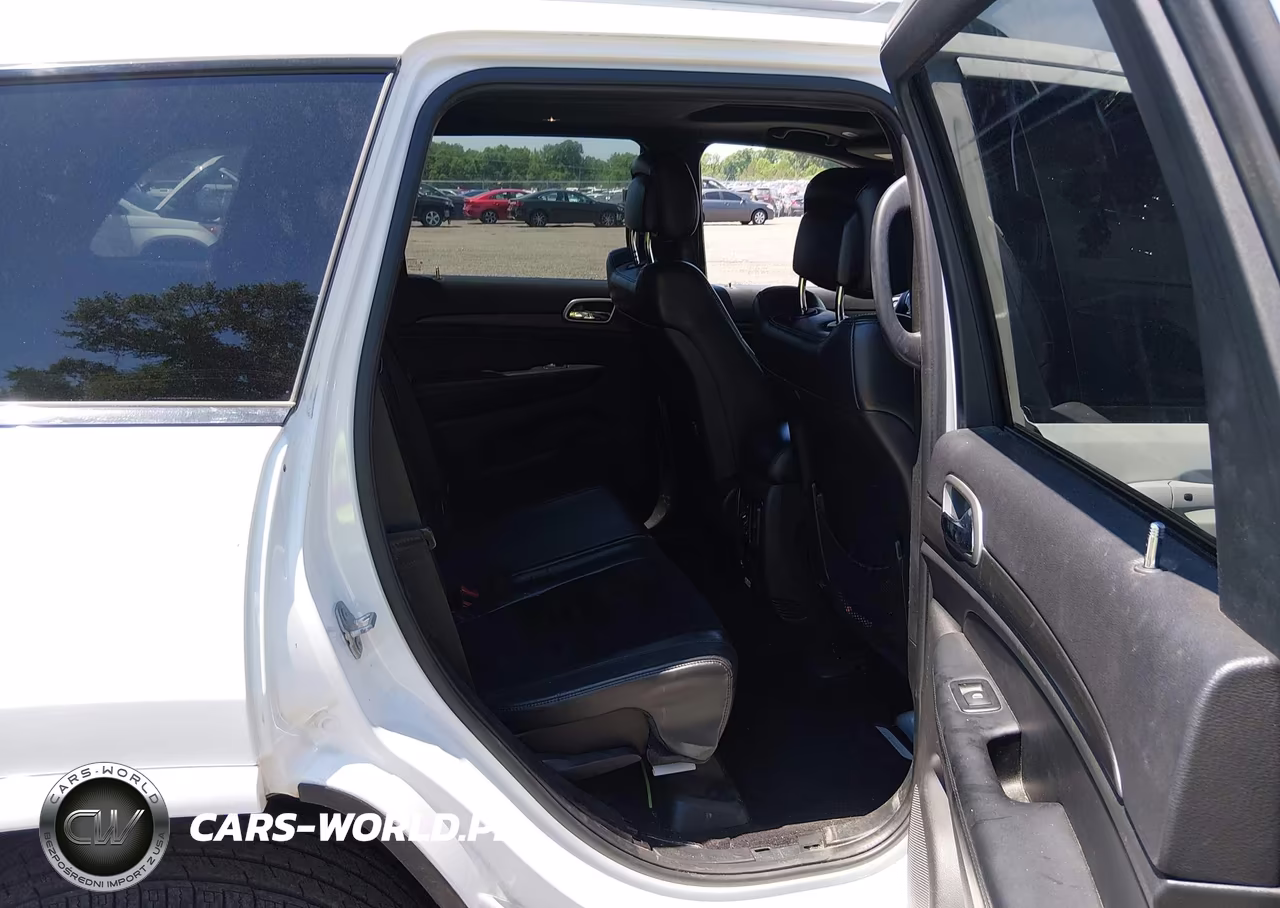 2017 Jeep Grand Cherokee Altitude 4X4 VIN:1C4RJFAGXHC714375 - 8