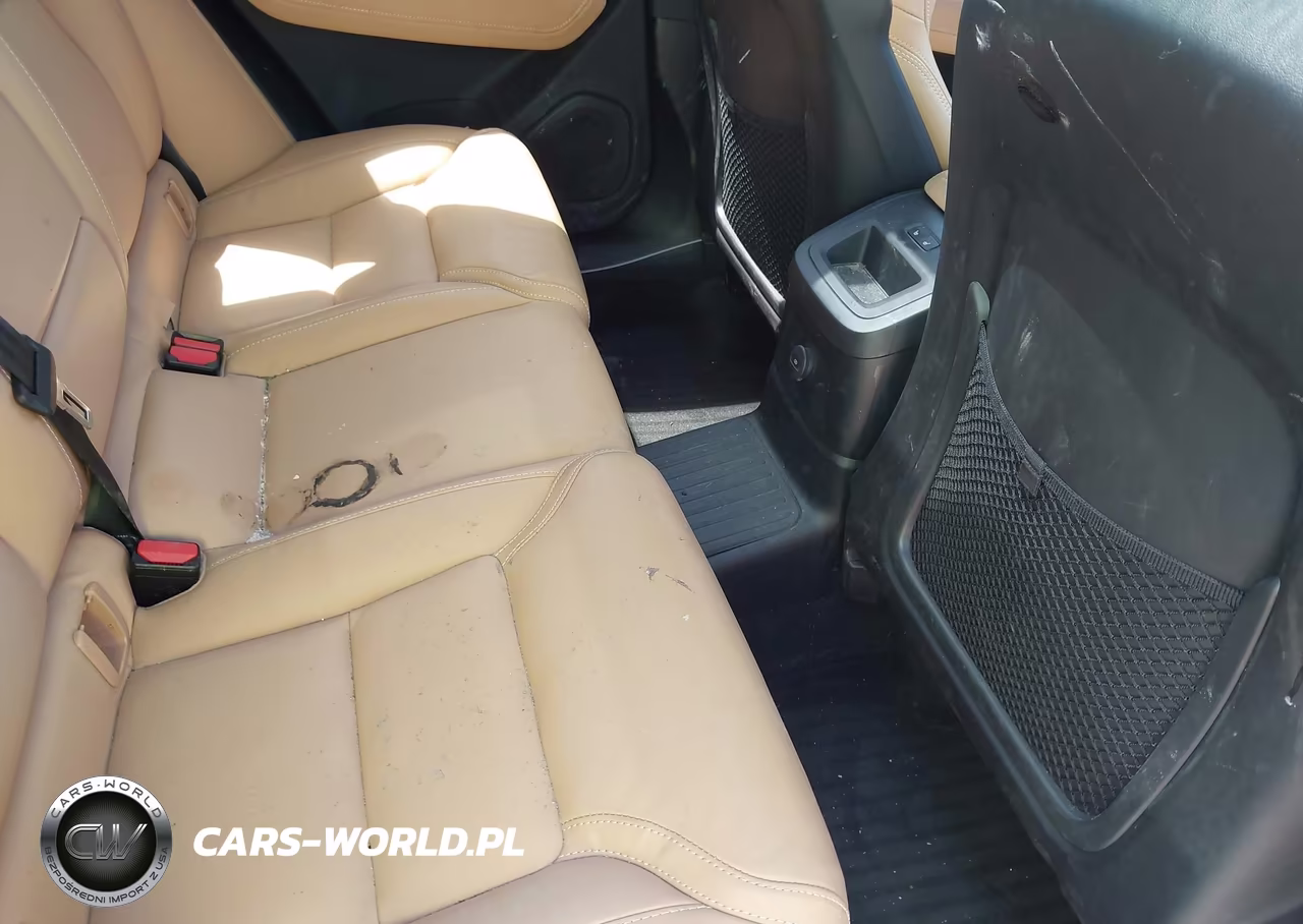 2023 Volvo Xc60 Recharge Plug-In Hybrid T8 Ultimate Dark Theme VIN:YV4H60DX2P1210271 - 8