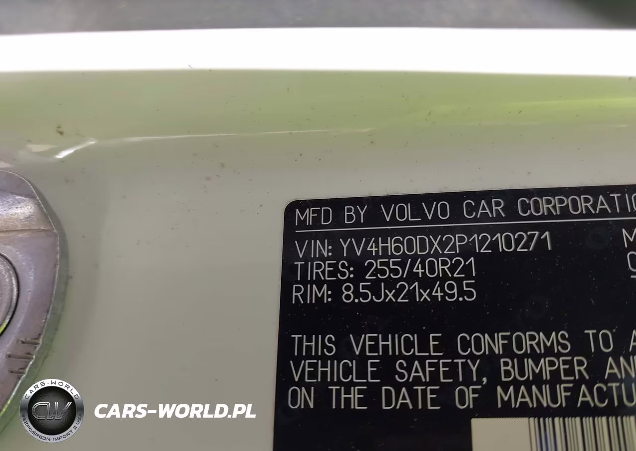 2023 Volvo Xc60 Recharge Plug-In Hybrid T8 Ultimate Dark Theme VIN:YV4H60DX2P1210271 - 9