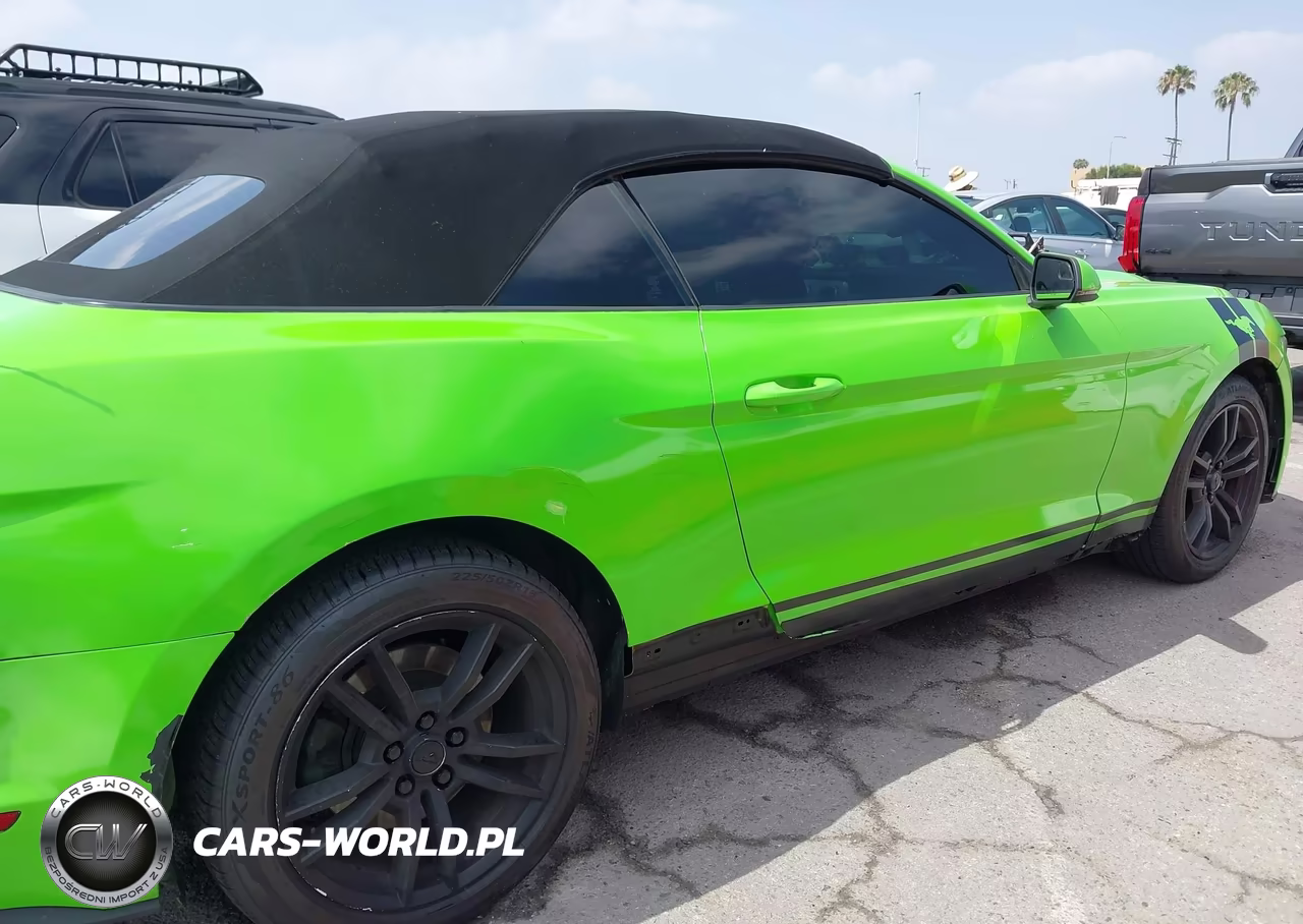 2016 Ford Mustang Ecoboost Premium VIN:1FATP8UH9G5299871 - 6
