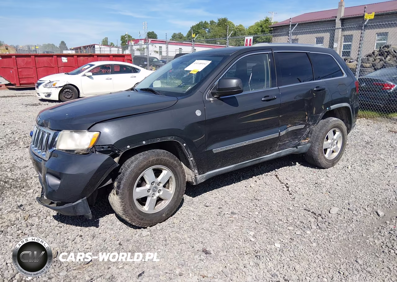 2011 Jeep Grand Cherokee Laredo VIN:1J4RR4GG5BC652423 - 2