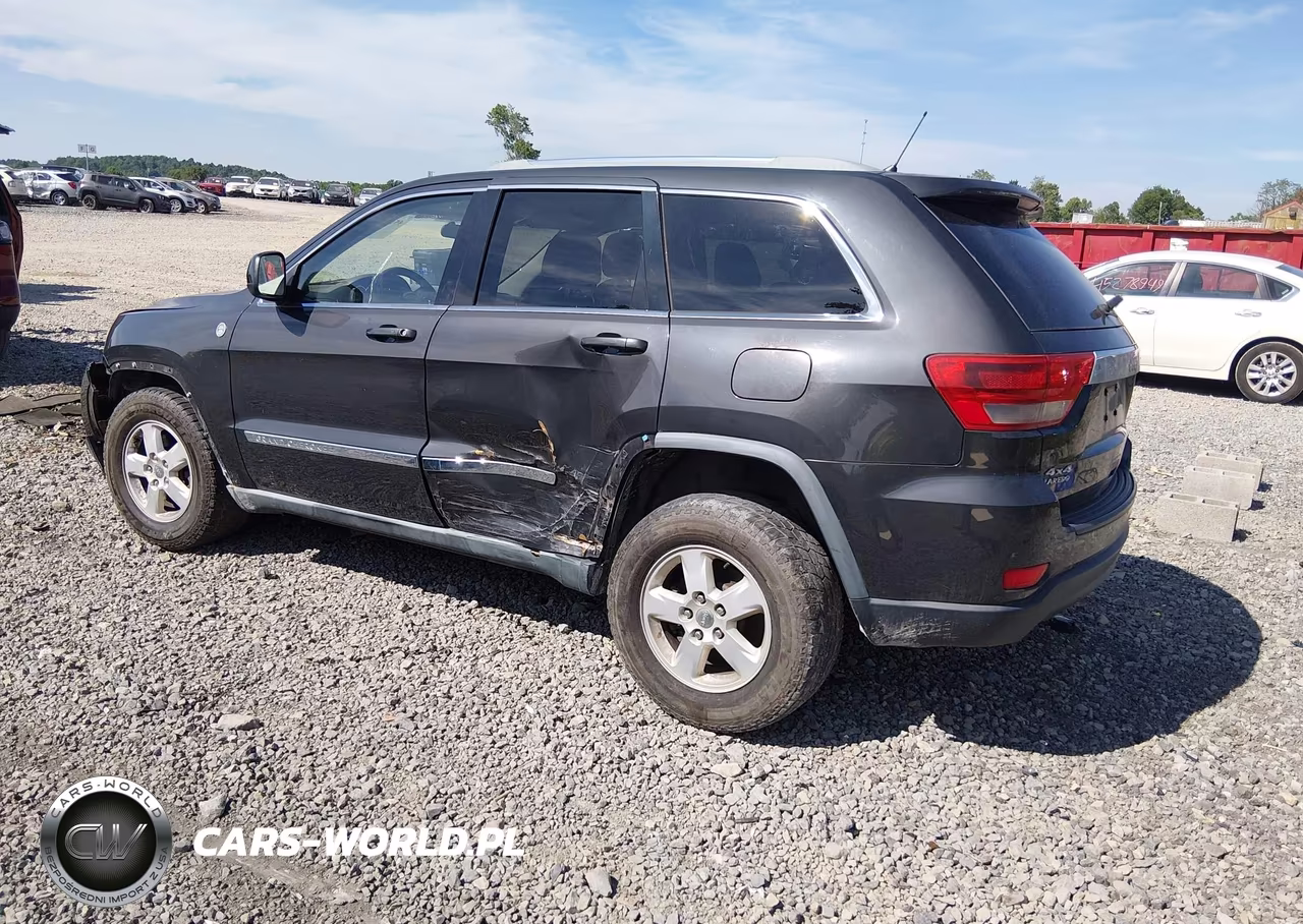 2011 Jeep Grand Cherokee Laredo VIN:1J4RR4GG5BC652423 - 3
