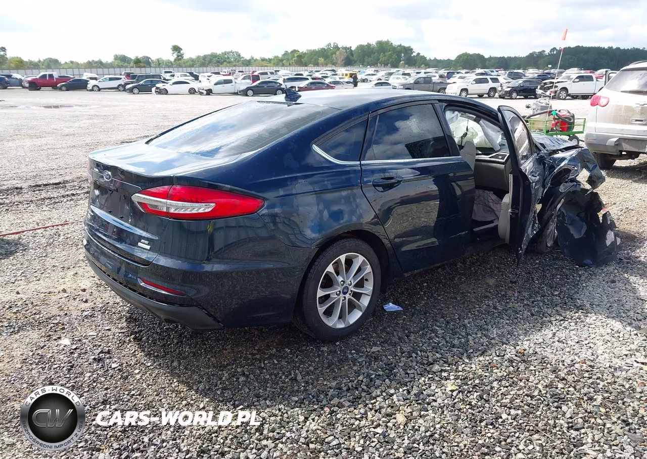 2020 Ford Fusion Se VIN:3FA6P0HD7LR160240 - 4
