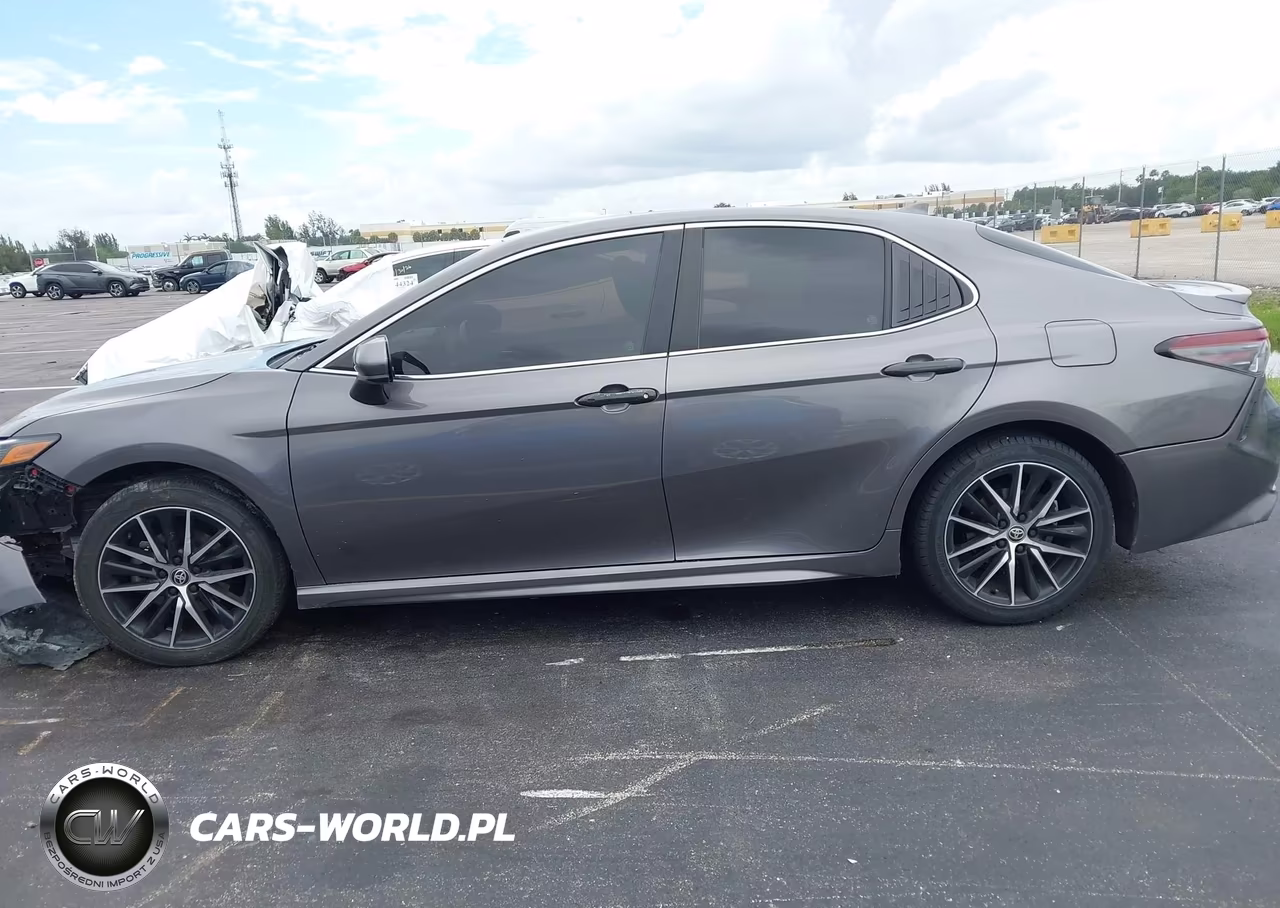 2021 Toyota Camry Se VIN:4T1G11AK4MU567372 - 14
