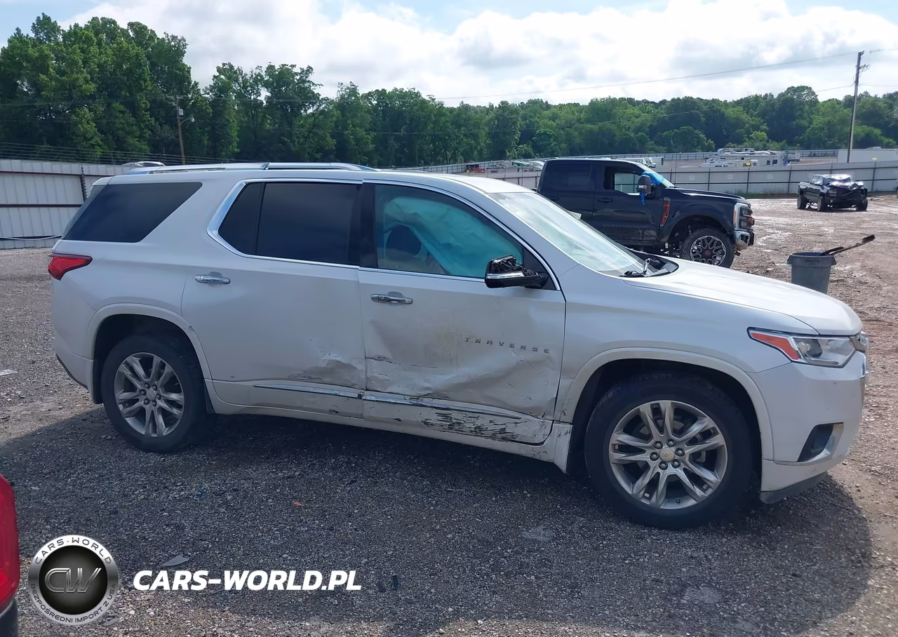 2019 Chevrolet Traverse High Country VIN:1GNEVJKW2KJ183906 - 12