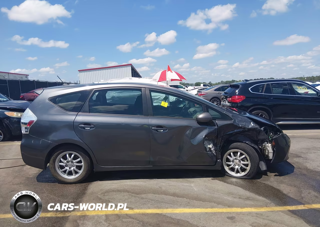 2014 Toyota Prius V Three VIN:JTDZN3EUXEJ006816 - 13