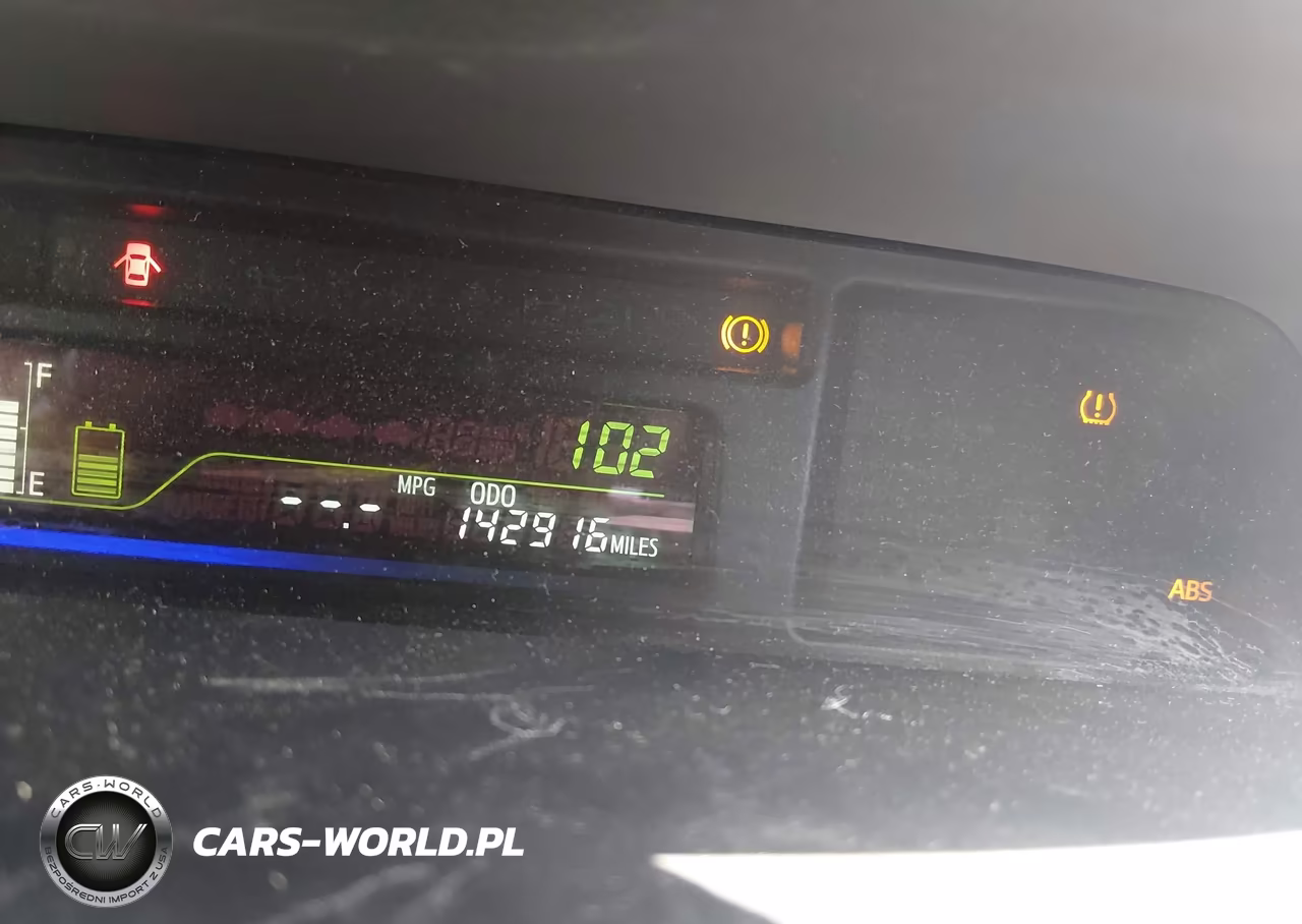 2014 Toyota Prius V Three VIN:JTDZN3EUXEJ006816 - 15
