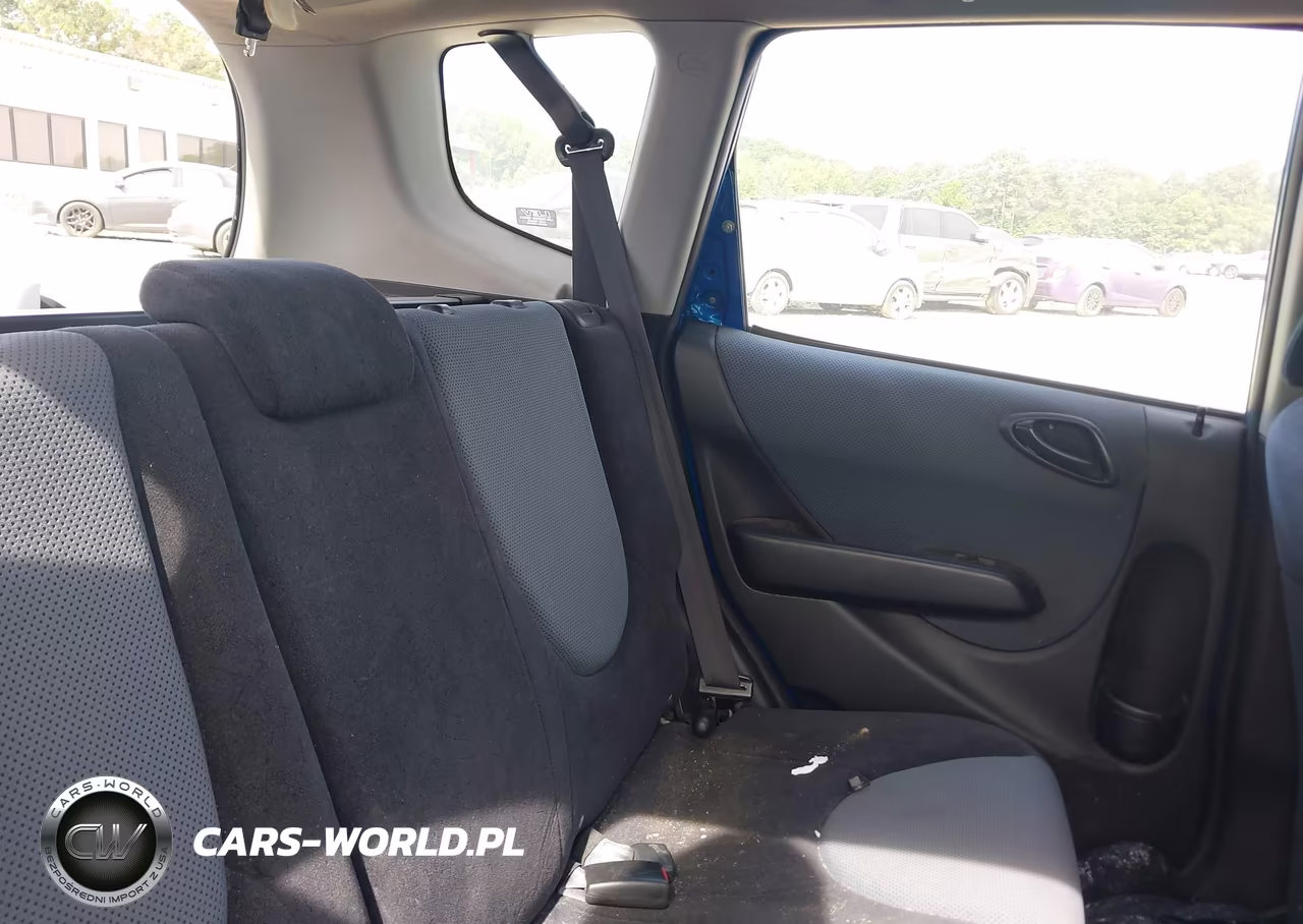 2008 Honda Fit VIN:JHMGD37468S006865 - 8
