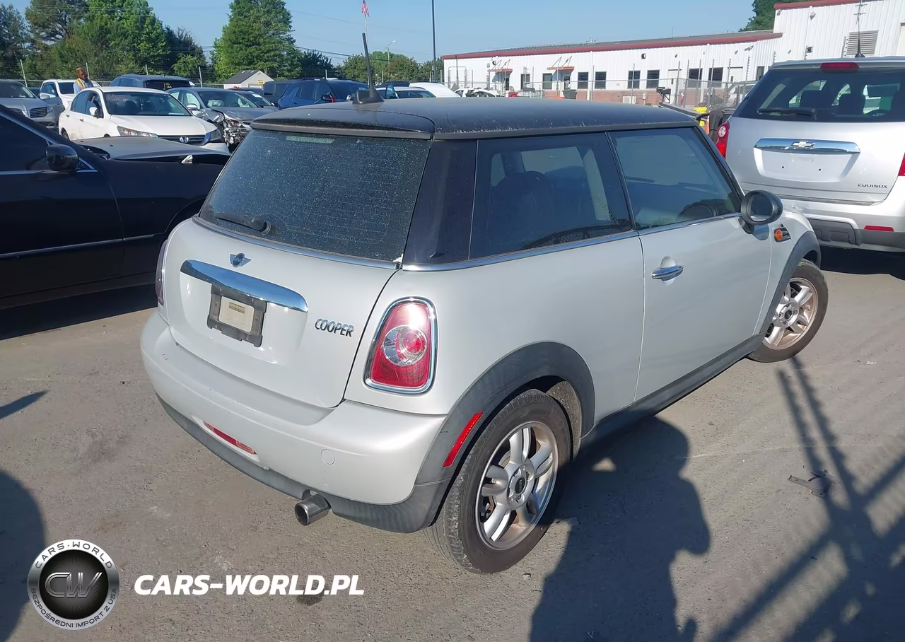 2013 Mini Hardtop Cooper VIN:WMWSU3C50DT548944 - 4