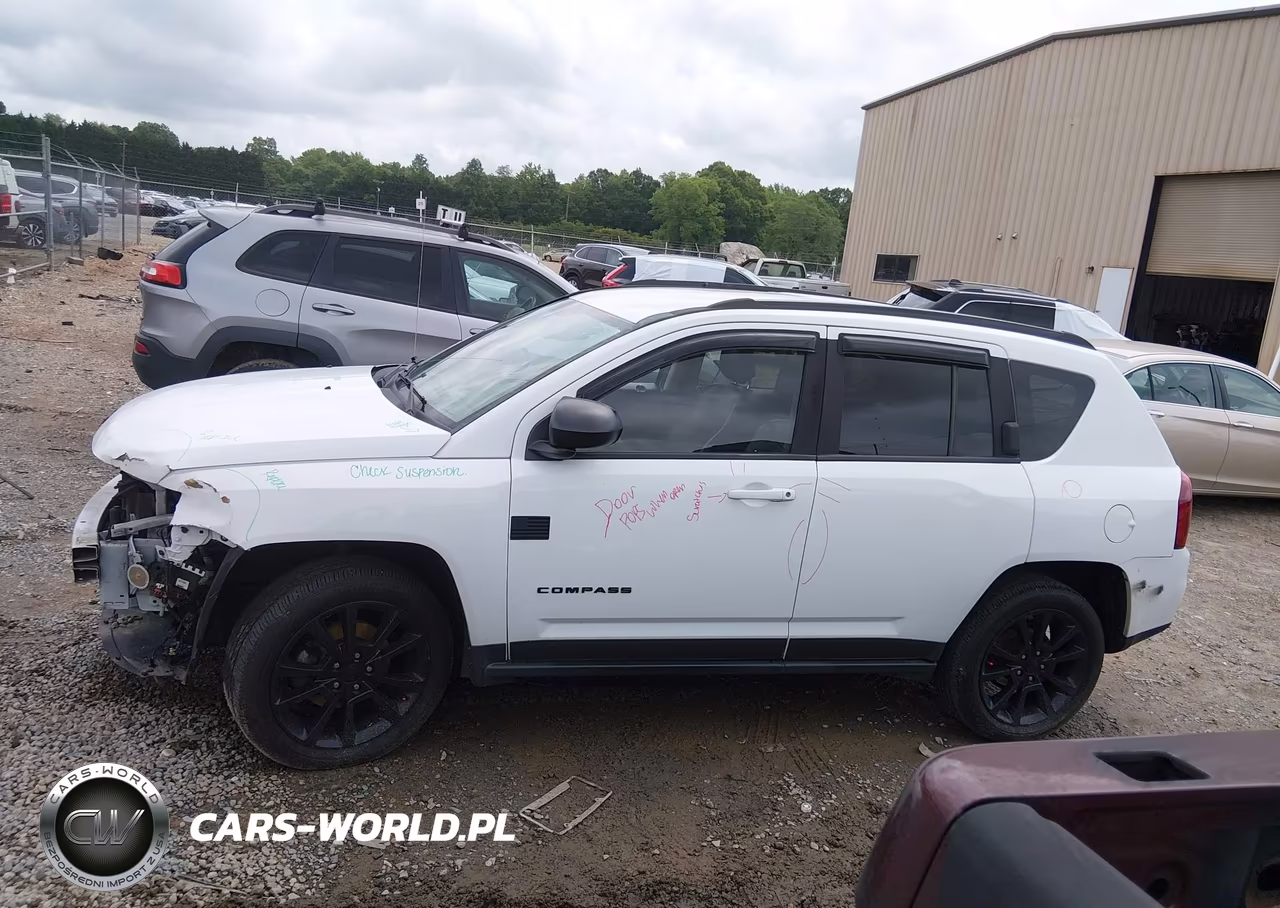 2015 Jeep Compass Altitude Edition VIN:1C4NJDBB6FD325181 - 14