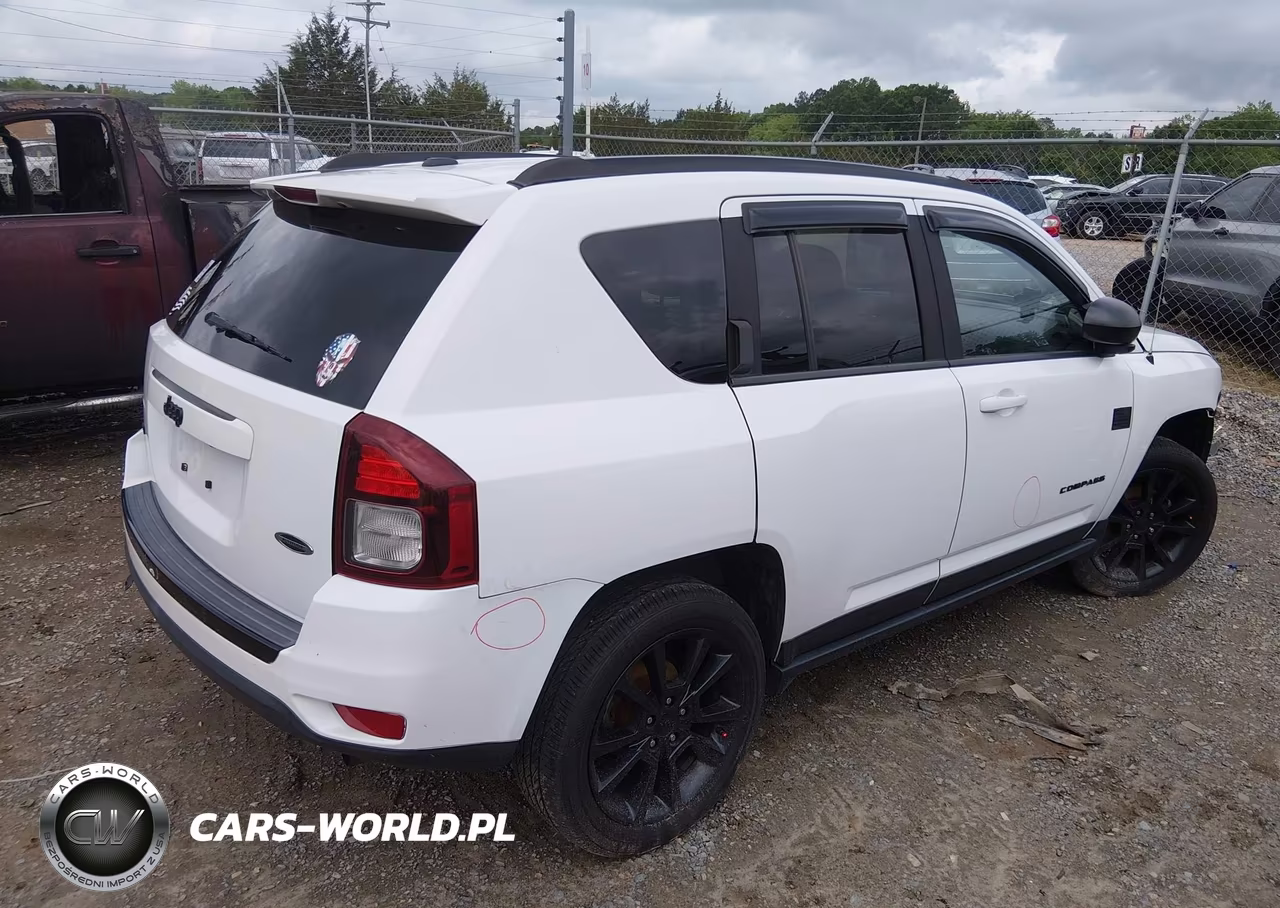 2015 Jeep Compass Altitude Edition VIN:1C4NJDBB6FD325181 - 4