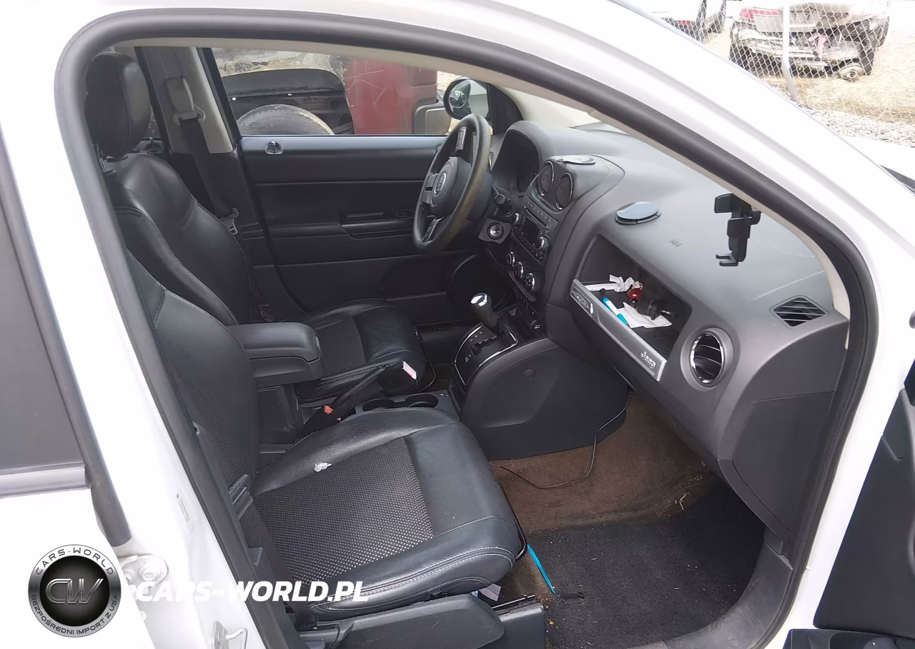 2015 Jeep Compass Altitude Edition VIN:1C4NJDBB6FD325181 - 5