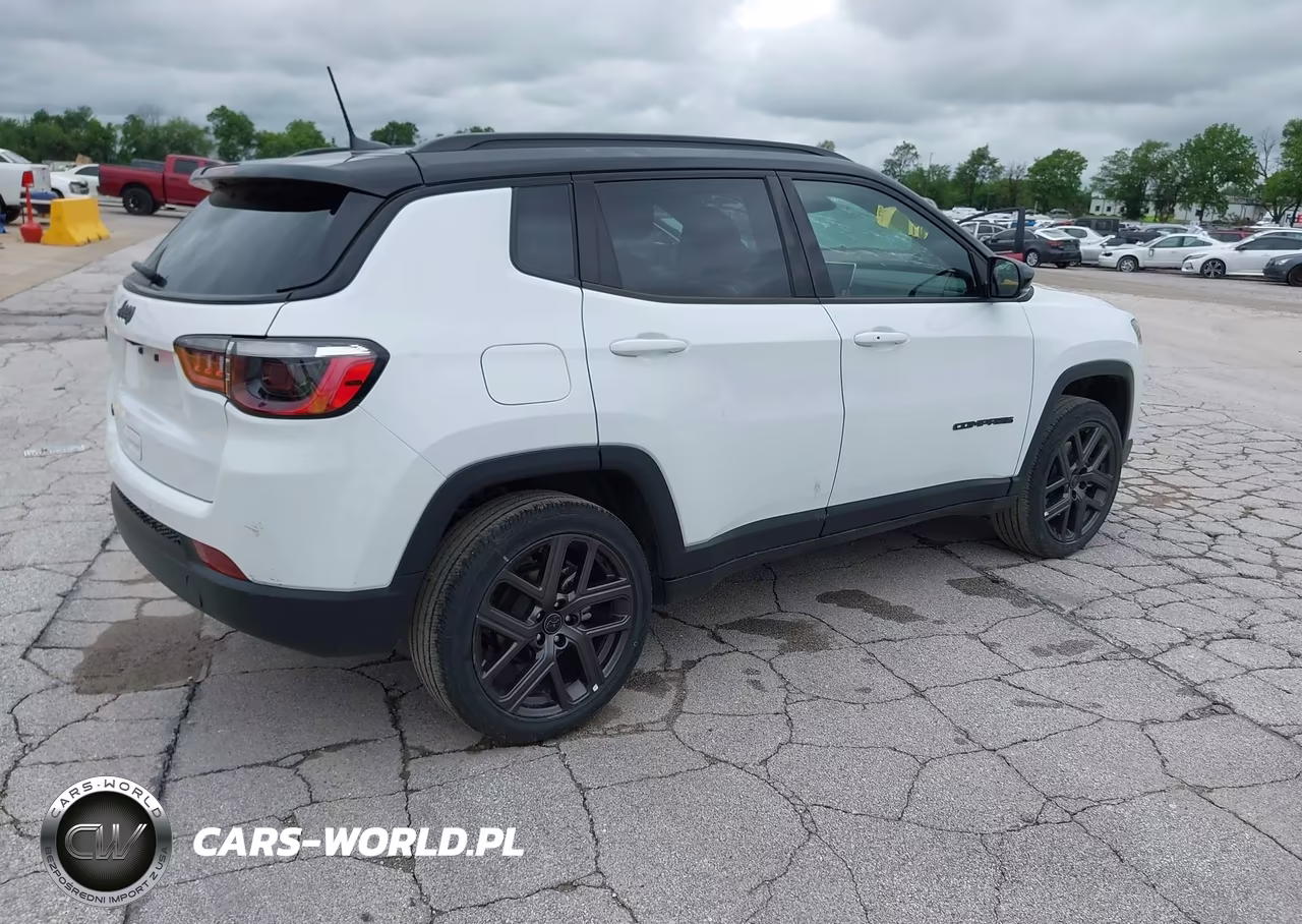2026 Jeep Compass Limited Altitude VIN:3C4NJDCN1TT214486 - 4