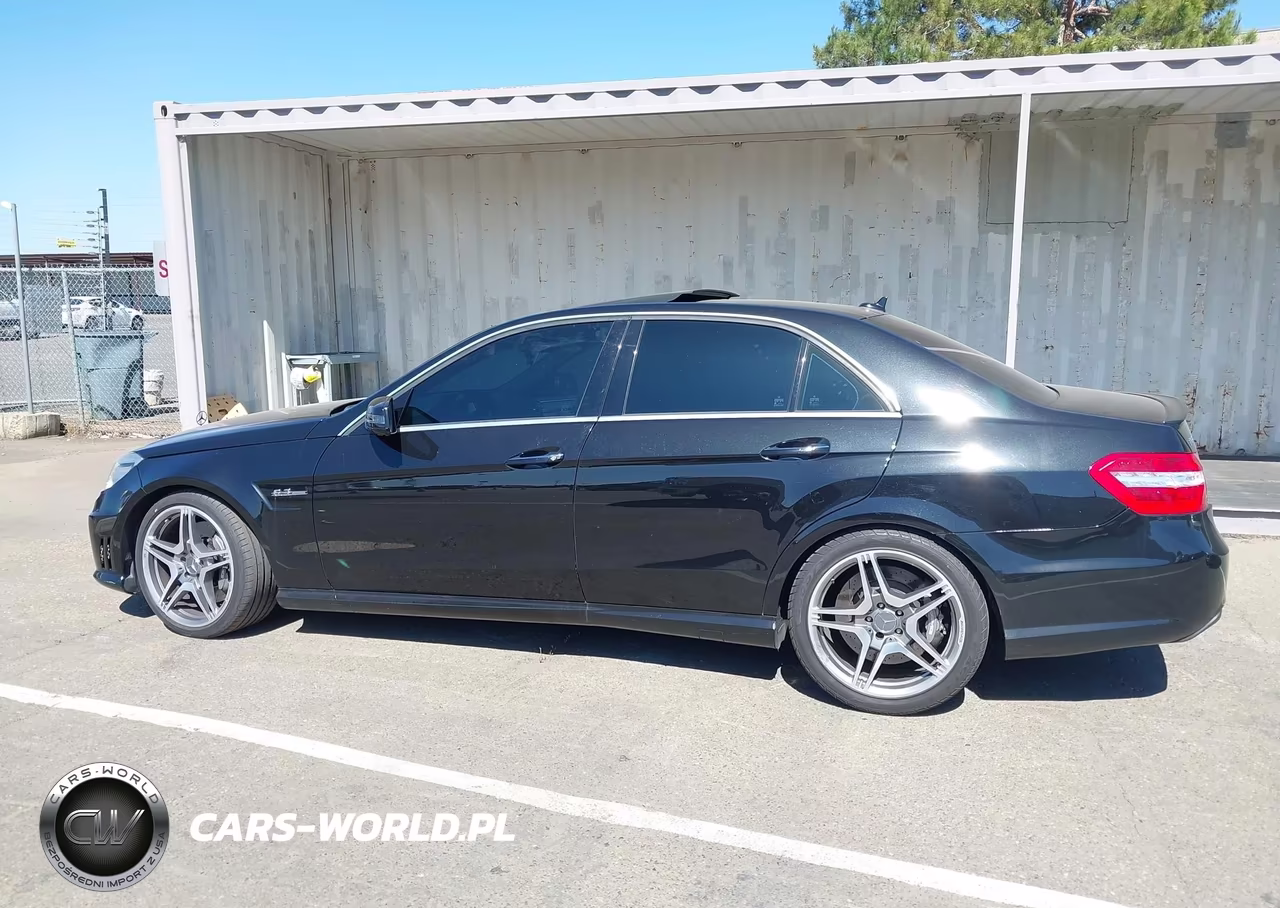 MERCEDES-BENZ E 63 AMG VIN:WDDHF7HBXAA162896 - 14