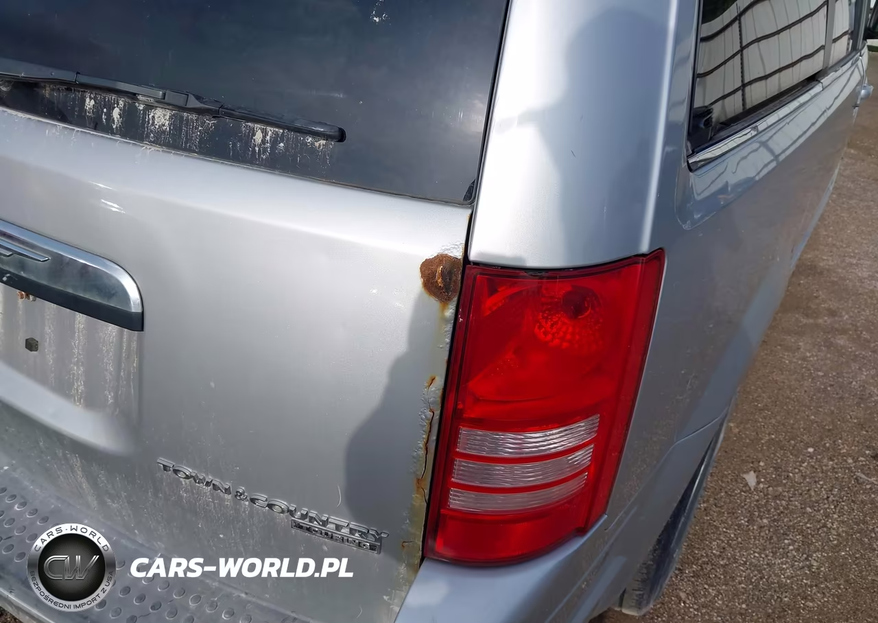 2010 Chrysler Town & Country Touring VIN:2A4RR5D13AR176751 - 15