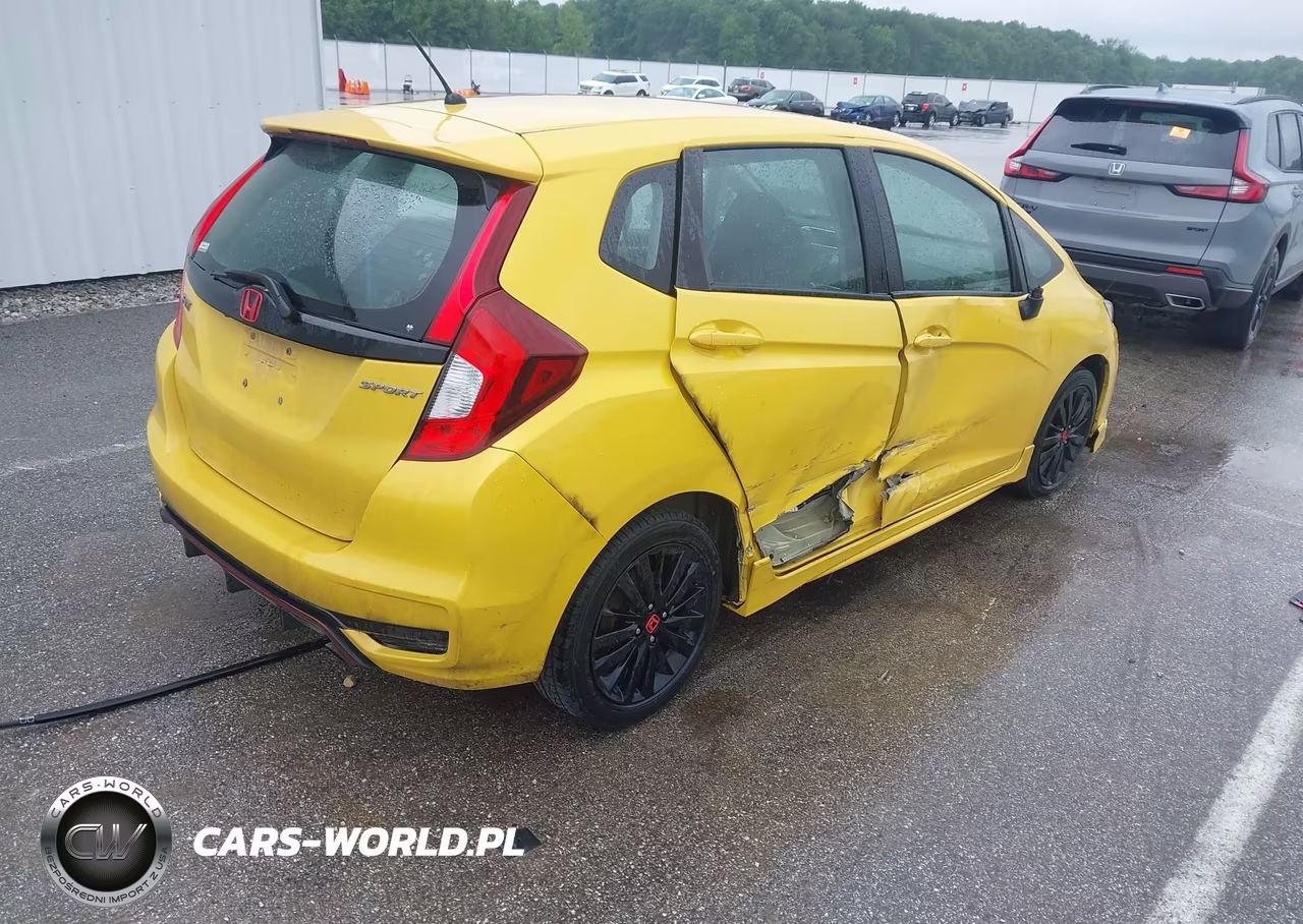 2018 Honda Fit Sport VIN:3HGGK5G63JM732462 - 4