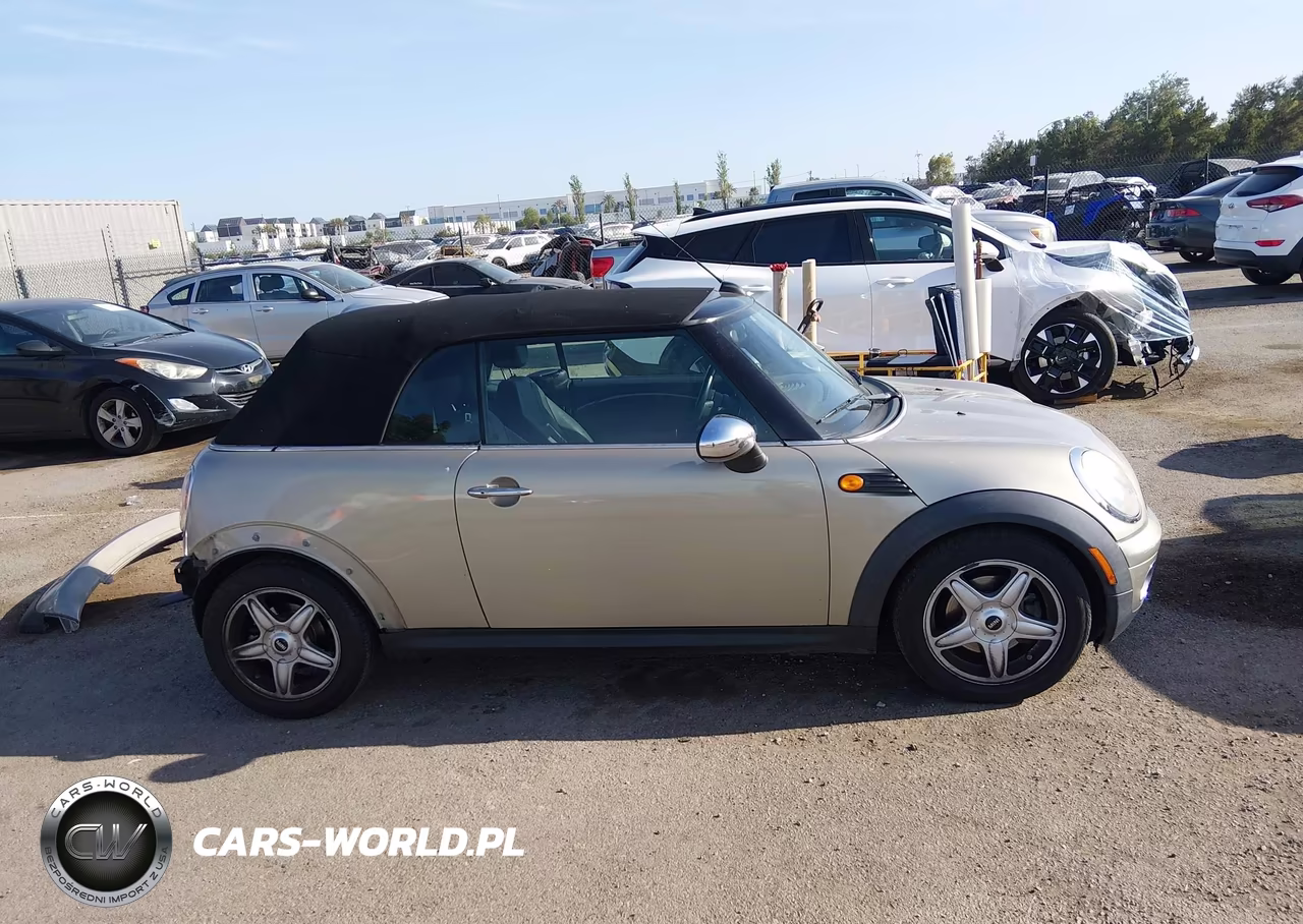 2009 Mini Cooper VIN:WMWMR33549TU96669 - 14