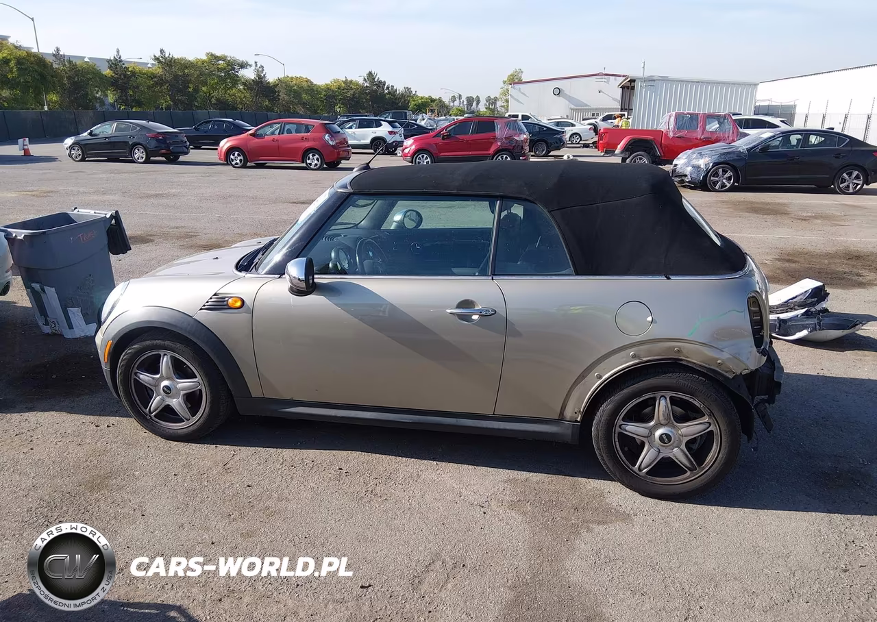 2009 Mini Cooper VIN:WMWMR33549TU96669 - 15