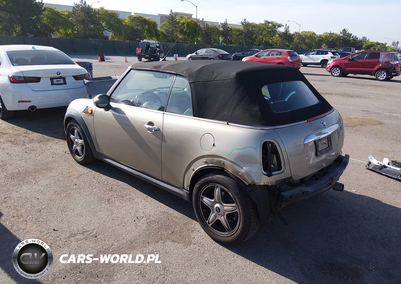 2009 Mini Cooper VIN:WMWMR33549TU96669 - 3