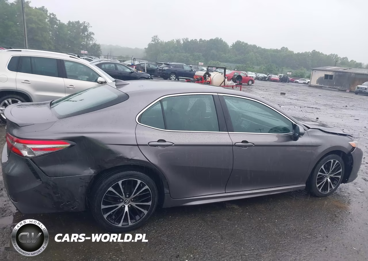 2019 Toyota Camry Se VIN:4T1B11HKXKU802743 - 13