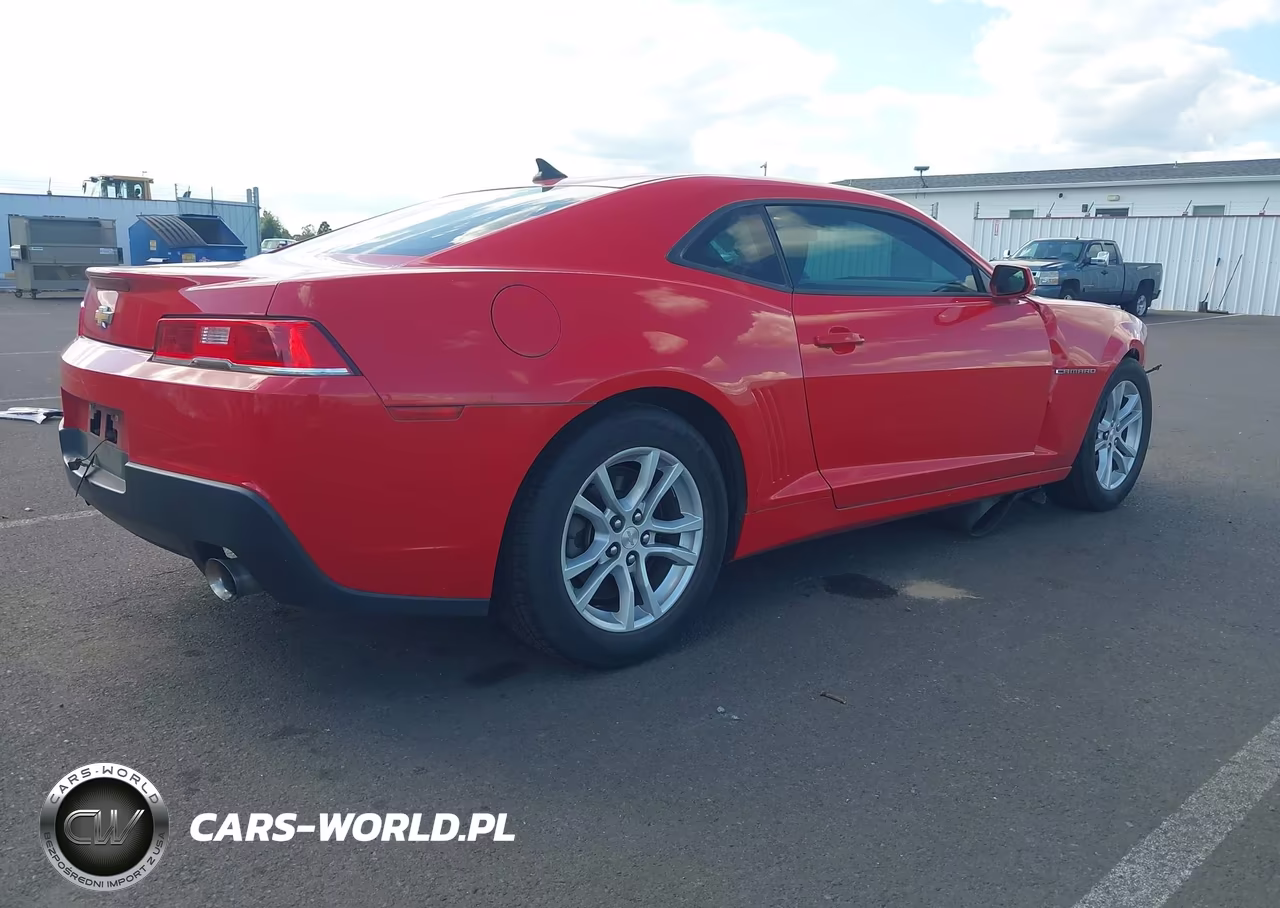 2015 Chevrolet Camaro 2Ls VIN:2G1FB1E38F9310742 - 4