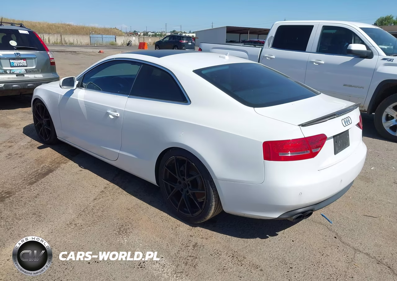 2011 Audi A5 2.0T Premium VIN:WAULFAFR4BA074233 - 3