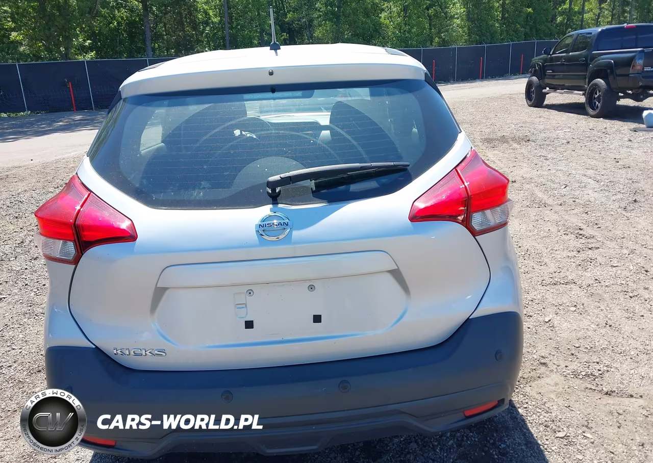 2020 Nissan Kicks S VIN:3N1CP5BV6LL515545 - 17