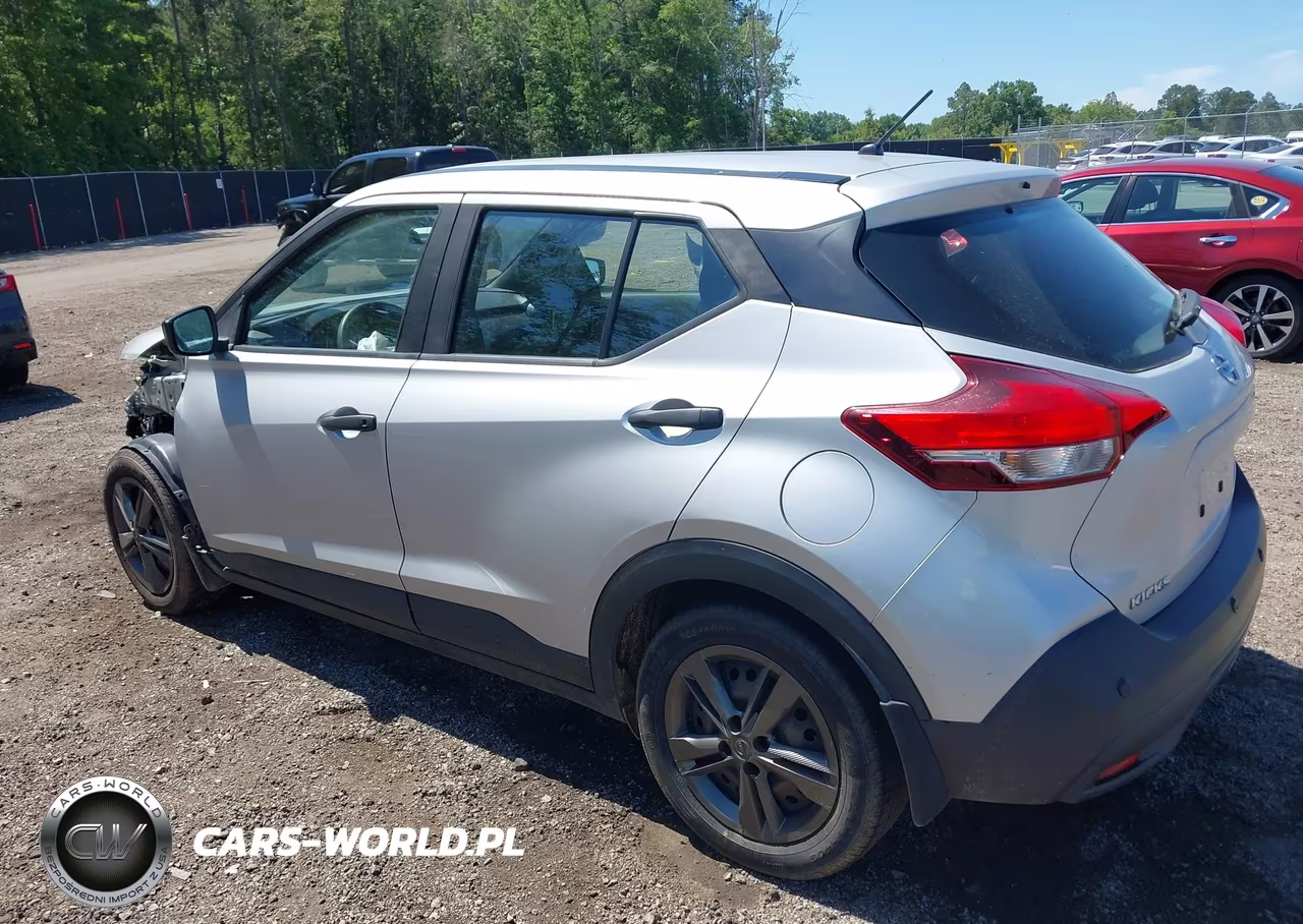2020 Nissan Kicks S VIN:3N1CP5BV6LL515545 - 3