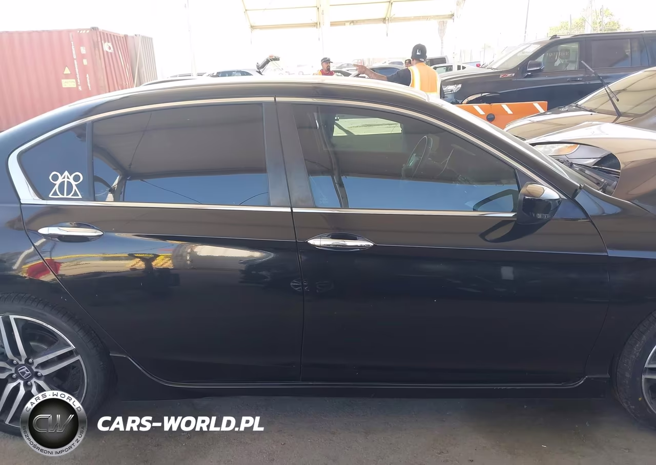 2016 Honda Accord Sport VIN:1HGCR2F52GA237841 - 13