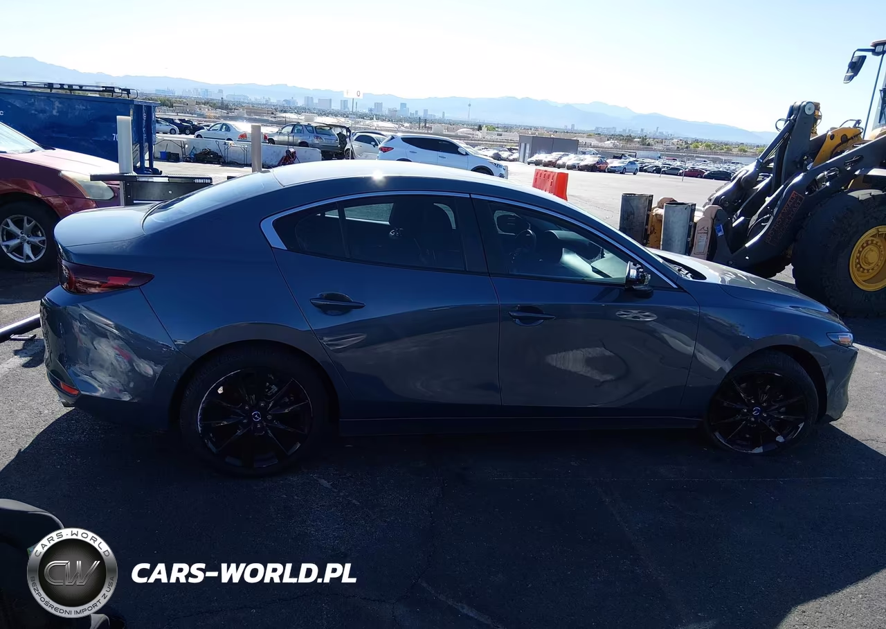 2025 Mazda Mazda3 2.5 S Carbon Edition VIN:JM1BPBCM8S1781040 - 13
