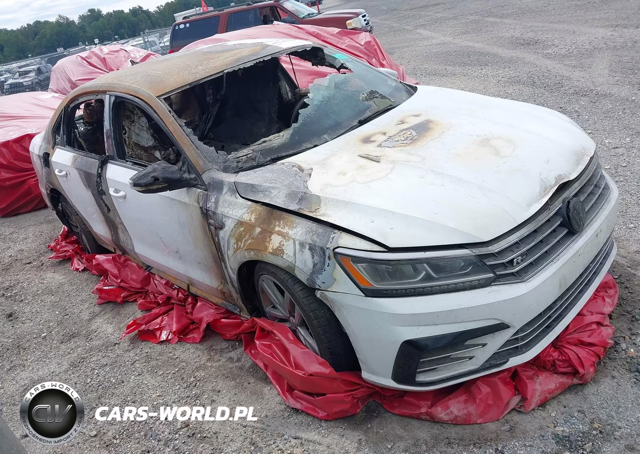 2018 Volkswagen Passat 2.0T R-Line-2.0T S – zdjęcie 1 z 11