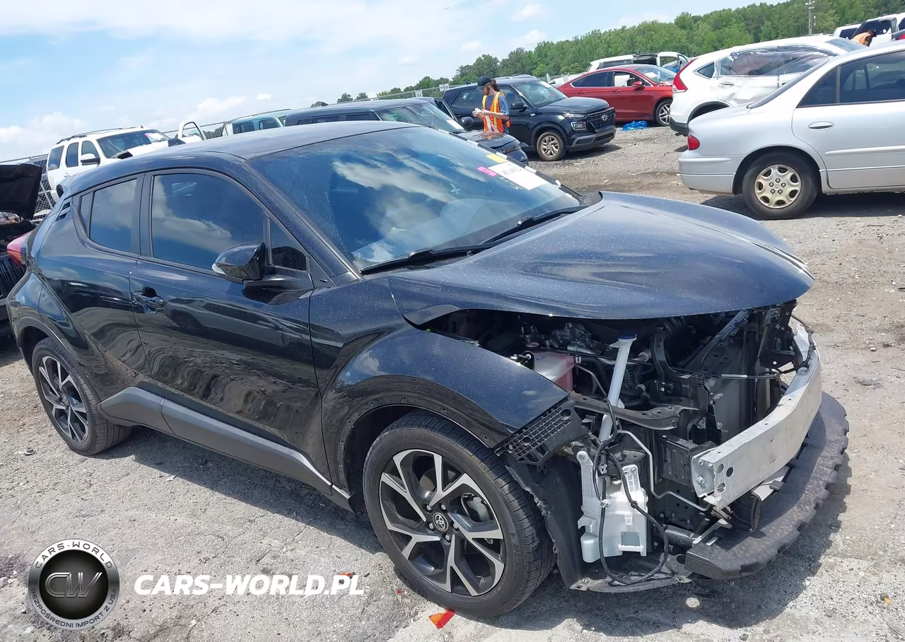 2022 Toyota C-Hr Xle – zdjęcie 1 z 17