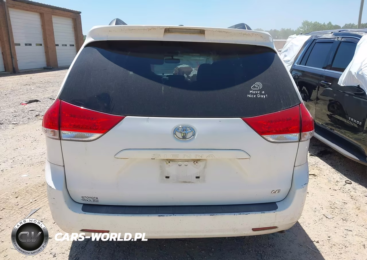 2011 Toyota Sienna Le V6 VIN:5TDKK3DC6BS168489 - 16