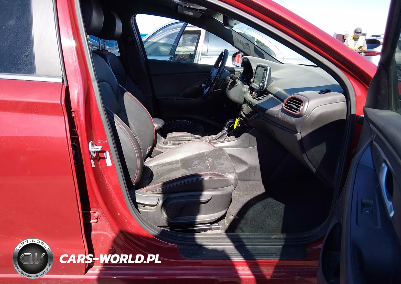 2018 Hyundai Elantra Gt Sport VIN:KMHH55LCXJU037263 - 5