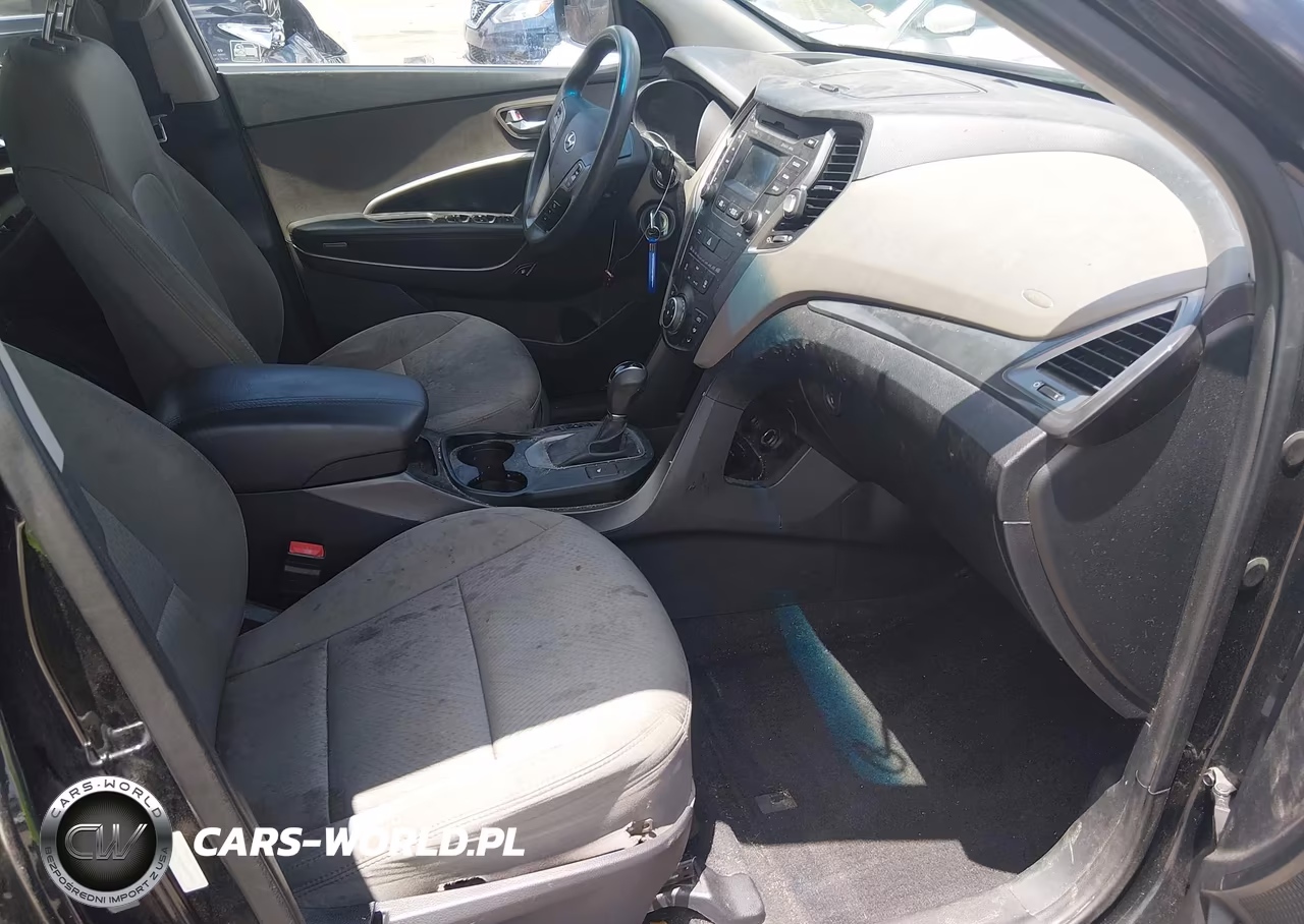 2016 Hyundai Santa Fe Sport 2.4L VIN:5XYZUDLB4GG379556 - 5