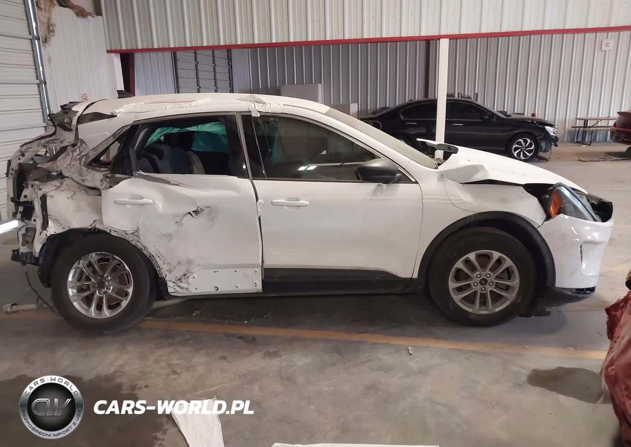 2022 Ford Escape Se Hybrid VIN:1FMCU0BZ7NUA64299 - 17
