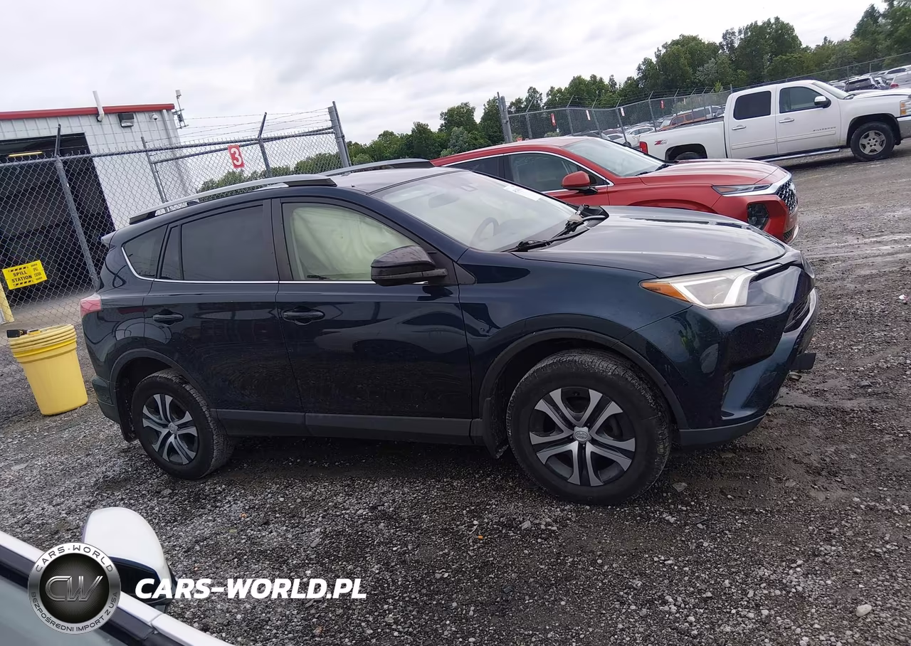 2018 Toyota Rav4 Le VIN:JTMZFREV0JJ207725 - 14