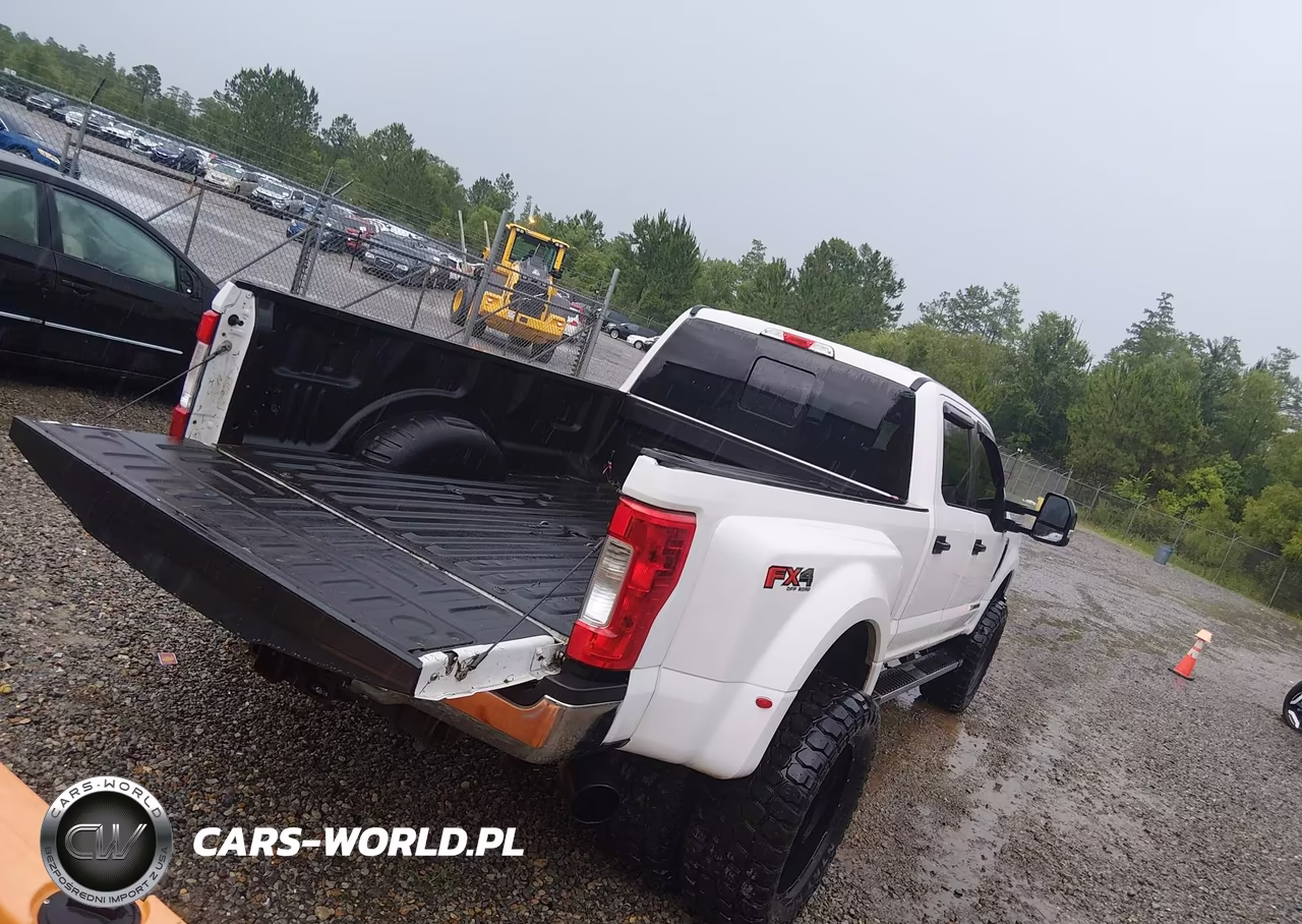 2019 Ford F-350 Xl VIN:1FT8W3DT8KEC07555 - 4