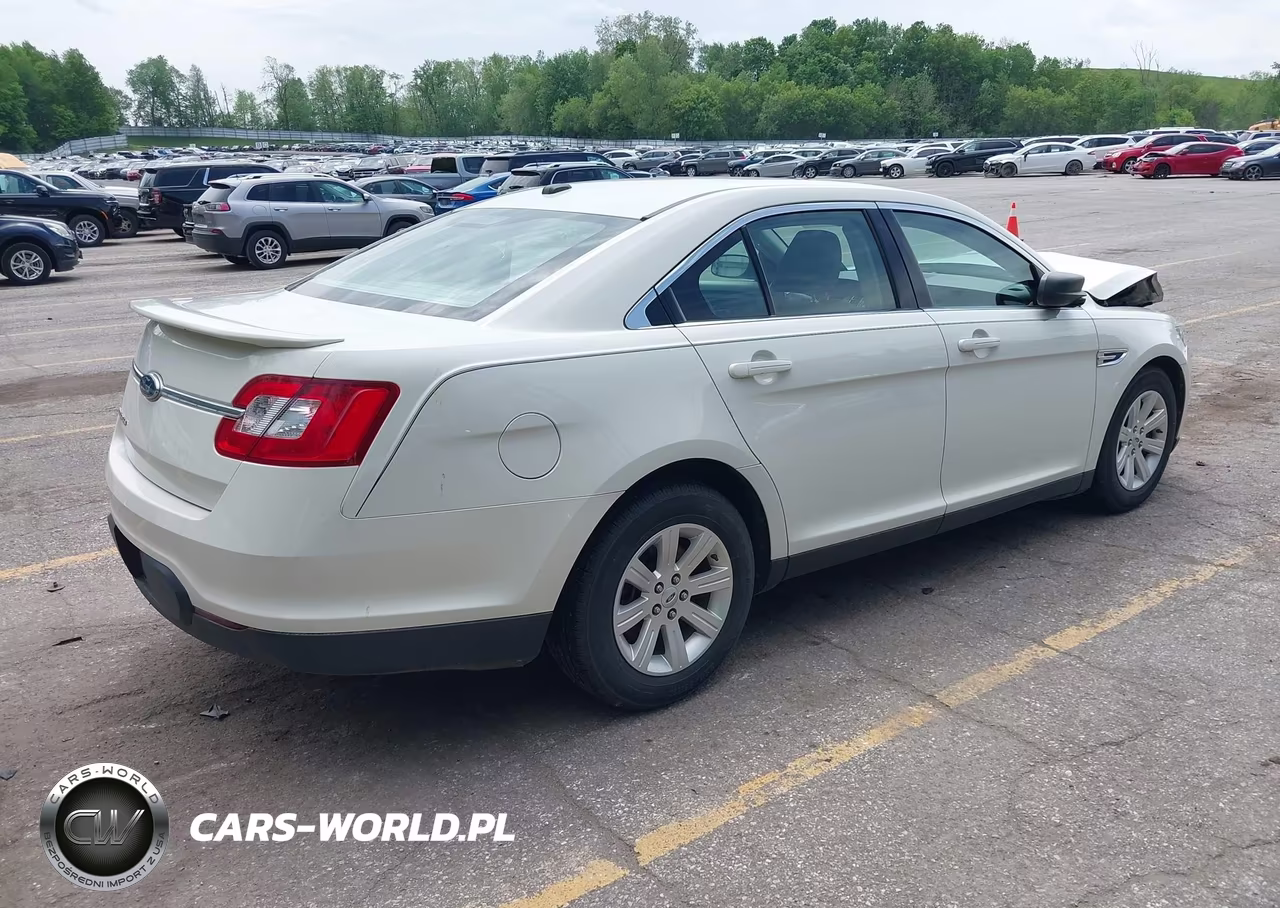 2010 Ford Taurus Se VIN:1FAHP2DW8AG116120 - 4